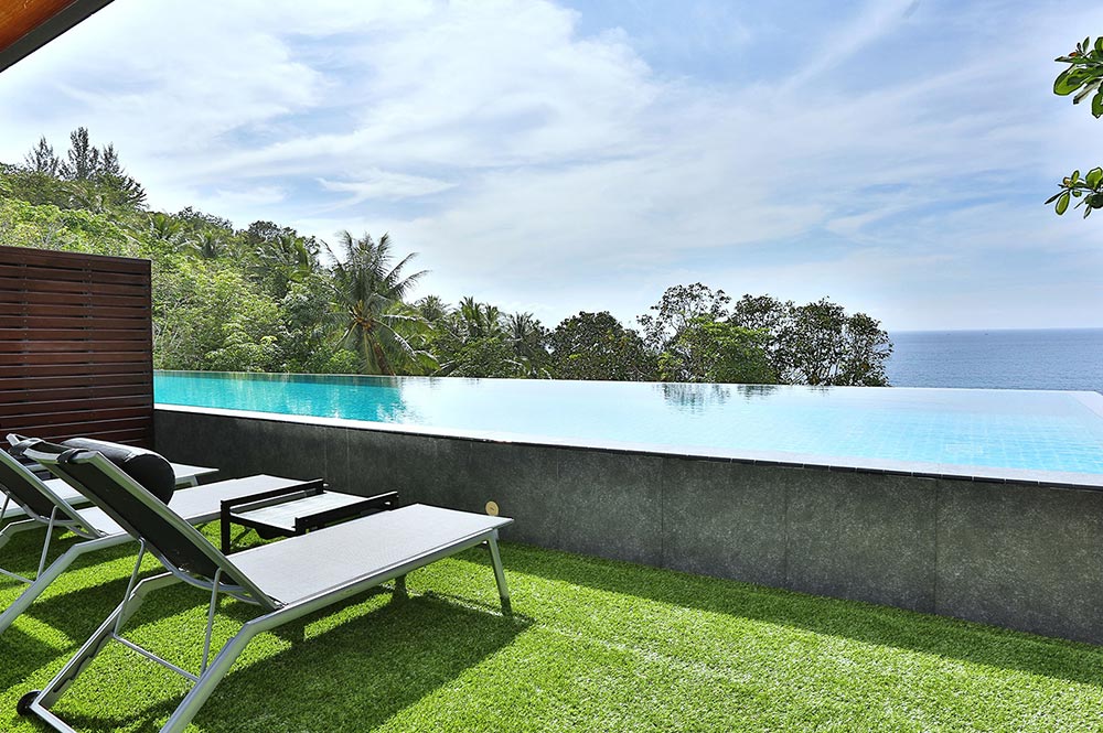 Family with Pool Access 2 Bedroom Suite